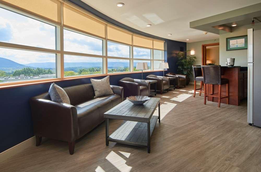 The Penn Stater Hotel And Conference Center State College Room photo